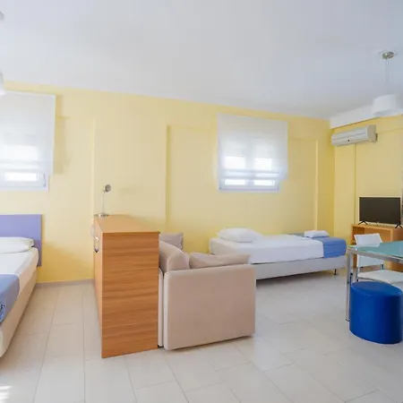 Aparthotel Lefkothea 3*