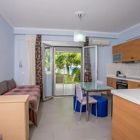 Aparthotel Lefkothea 3*