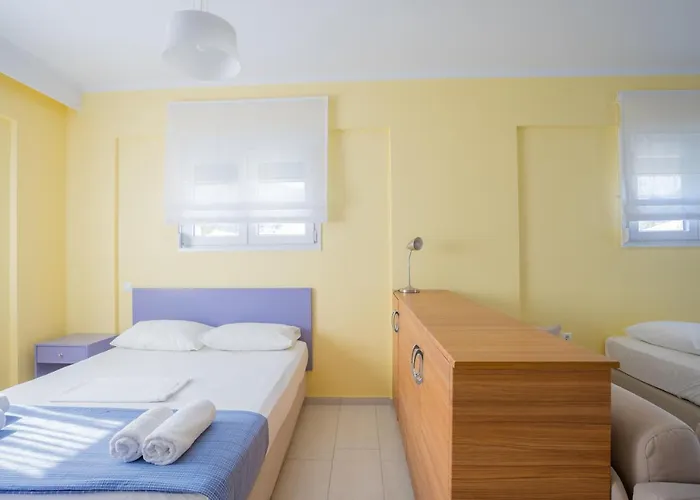 Apartmanhotel Lefkothea 3*