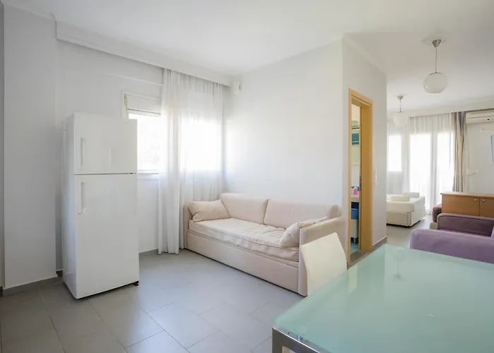 Apartmanhotel Lefkothea 3*